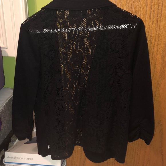 Black blazer!! - Picture 2 of 6